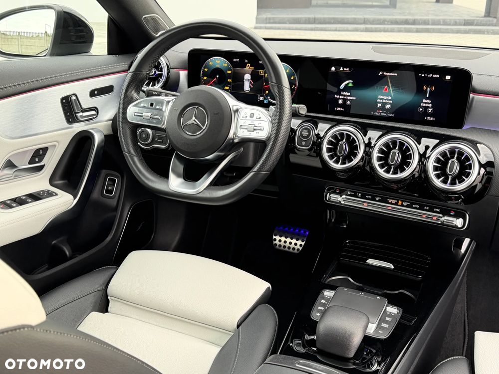 Mercedes-Benz CLA 250 4-Matic AMG Line 7G-DCT - 19