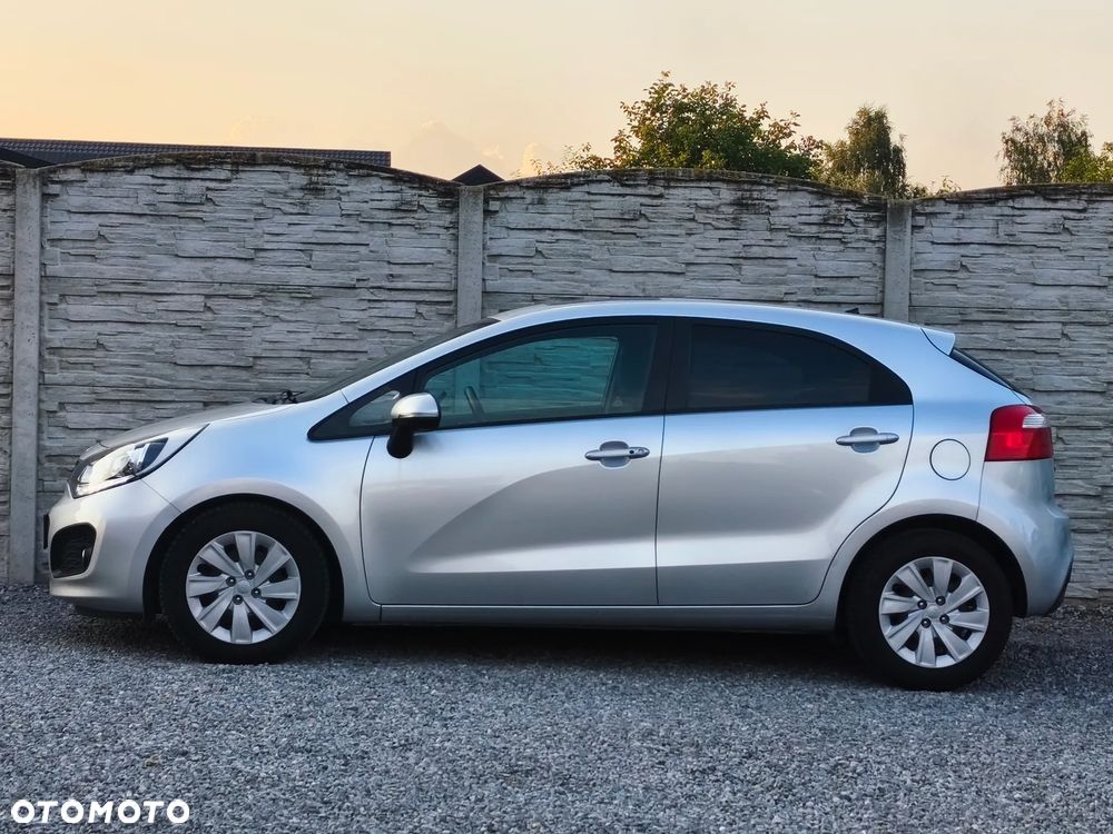 Kia Rio 1.4 CRDI Platinum Edition - 2