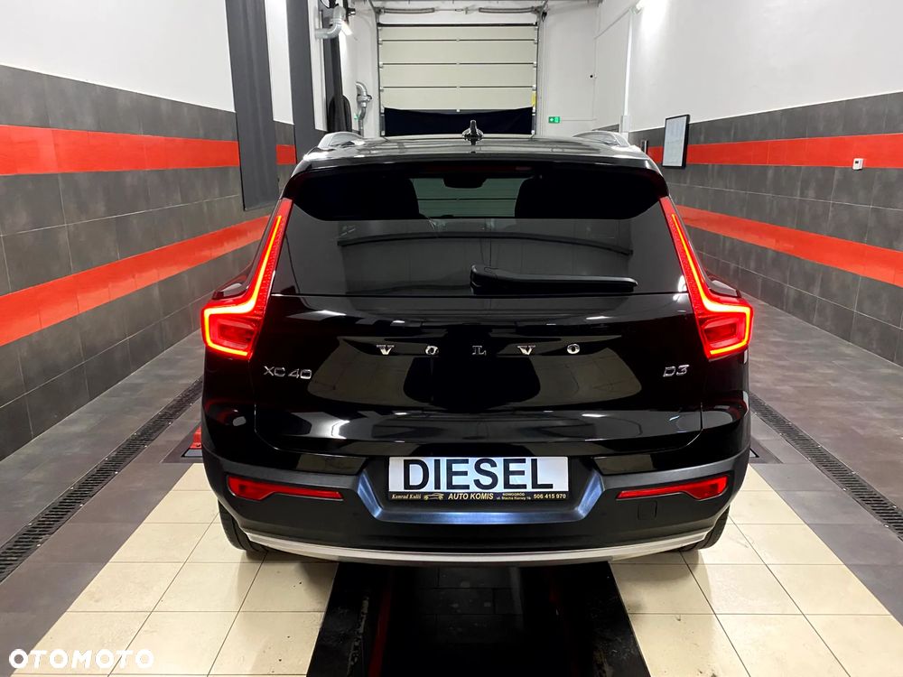 Volvo XC 40 D3 SCR Momentum - 13
