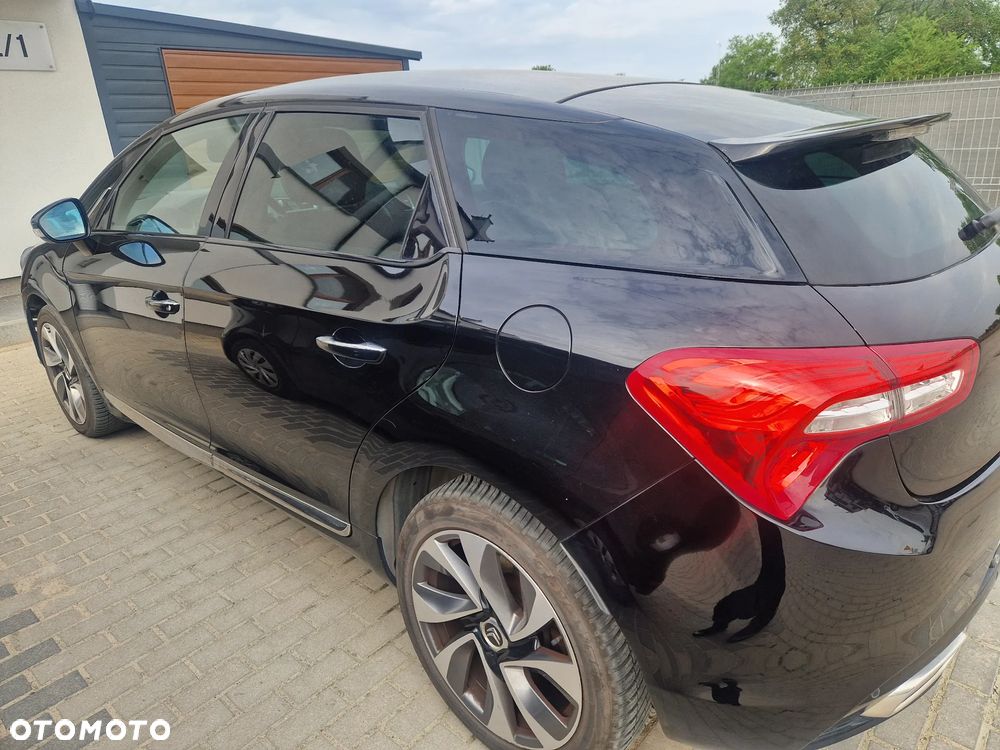 Citroën DS5 2.0 BlueHDi SoChic - 3