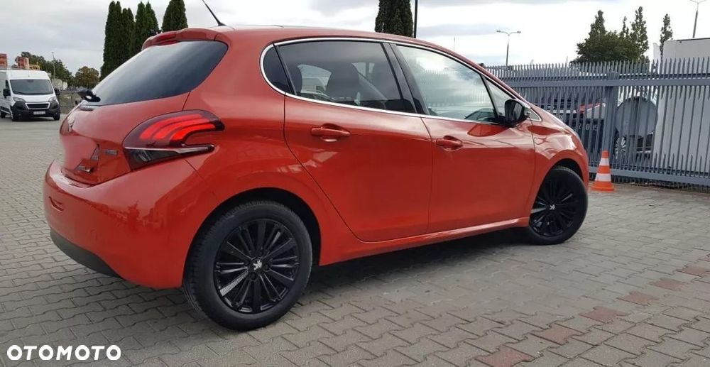 Peugeot 208 1.2 PureTech Allure S&S EAT6 - 2