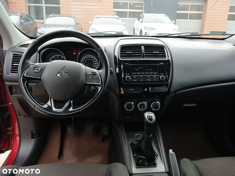 Mitsubishi ASX - 12