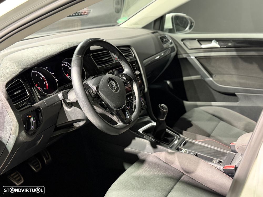 VW Golf 1.4 TSI Sound - 25