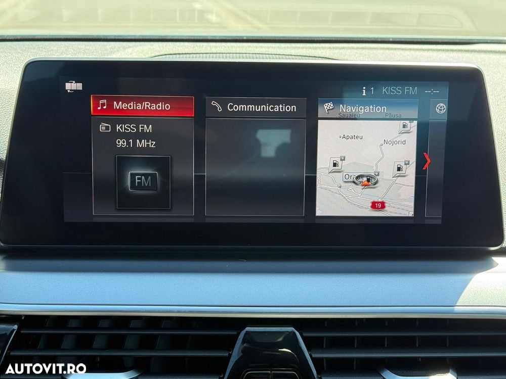 BMW Seria 5 520d Sport Line - 25