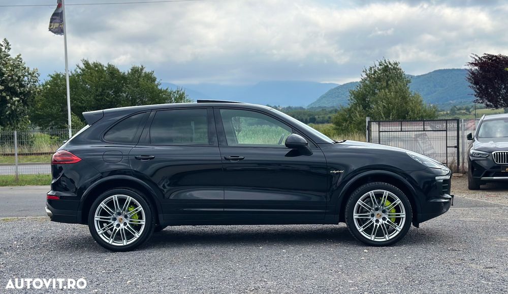 Porsche Cayenne S E-Hybrid Platinum Edition - 10