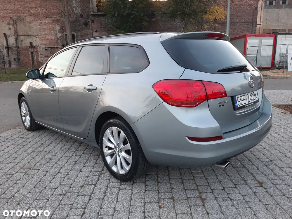 Opel Astra 1.4 Turbo 150 Jahre - 6