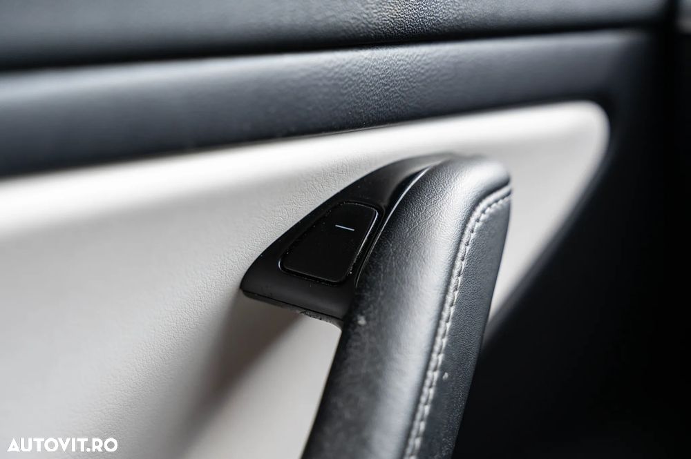 Tesla Model 3 Langstreckenbatterie Allradantrieb Dual Motor - 20