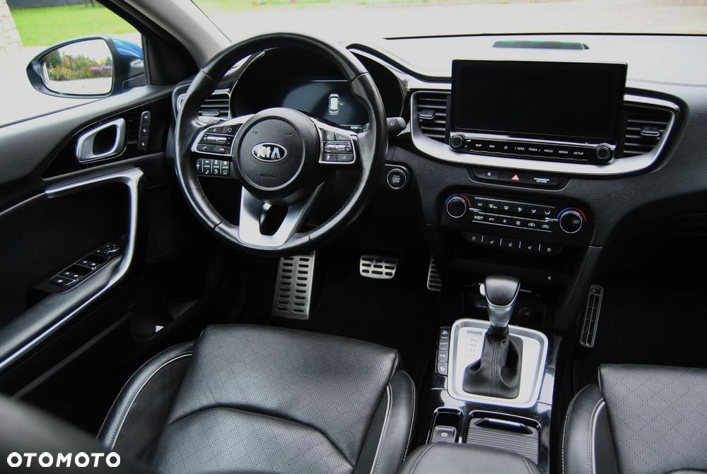 Kia Ceed SW 1.6 GDI DCT OPF Plug-in-Hybrid Platinum - 11