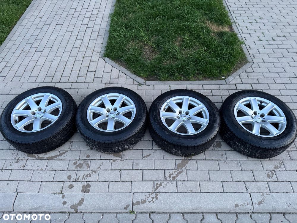 BMW Seria 7 745i - 27