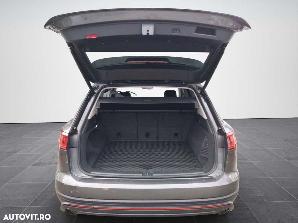 Volkswagen Touareg - 16