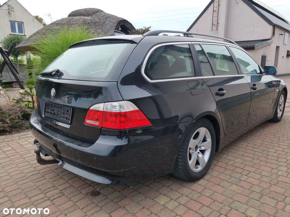 BMW Seria 5 525i - 5
