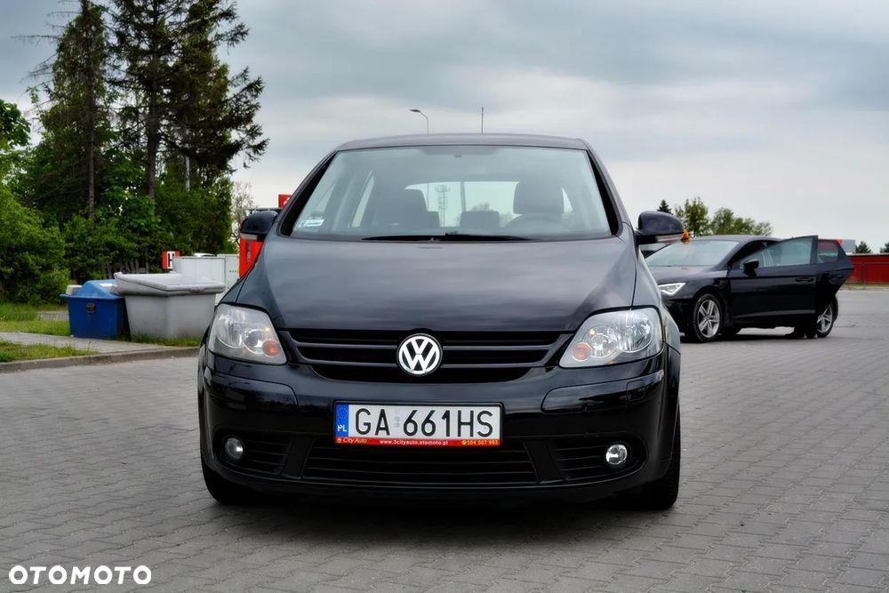 Volkswagen Golf Plus 1.6 FSI Tour - 12