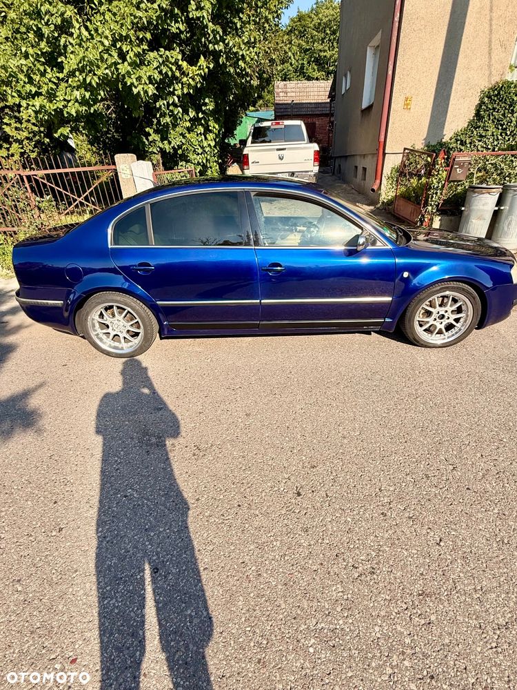 Skoda Superb 2.8 V6 Elegance - 5