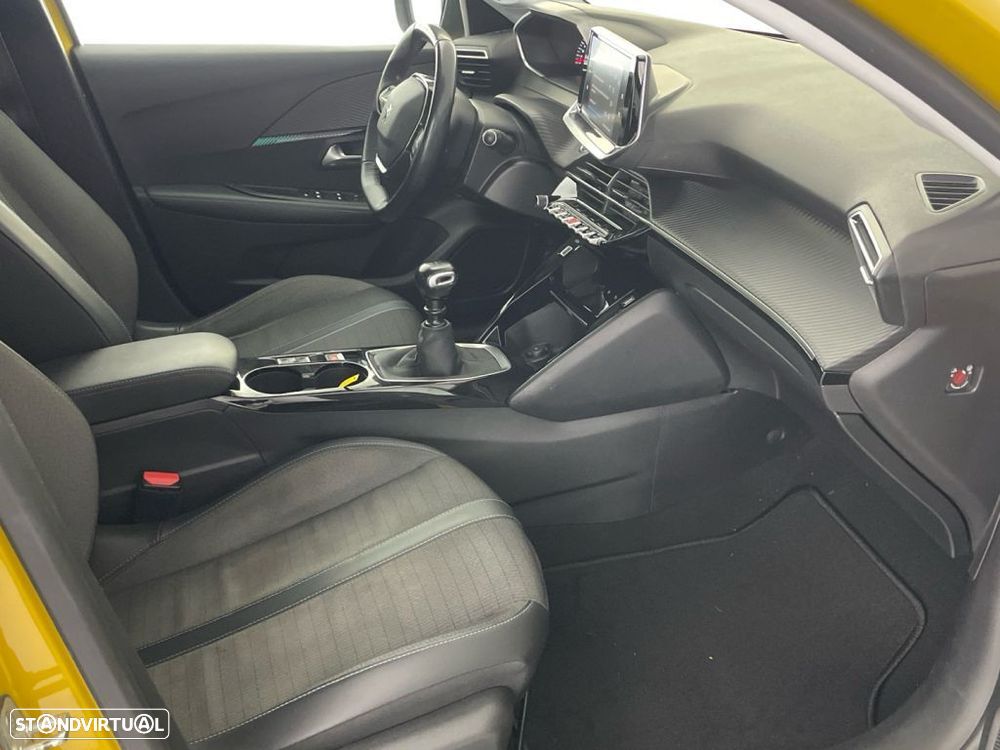 Peugeot 208 1.2 PureTech Allure Pack - 21