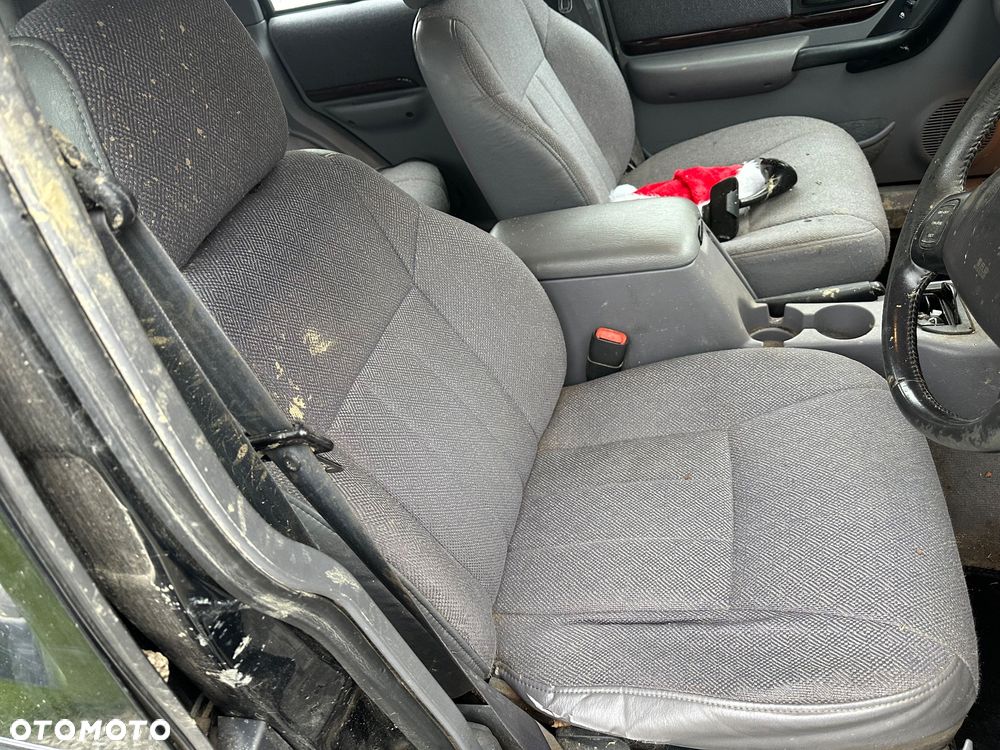 Jeep Cherokee 4.0 Limited - 26