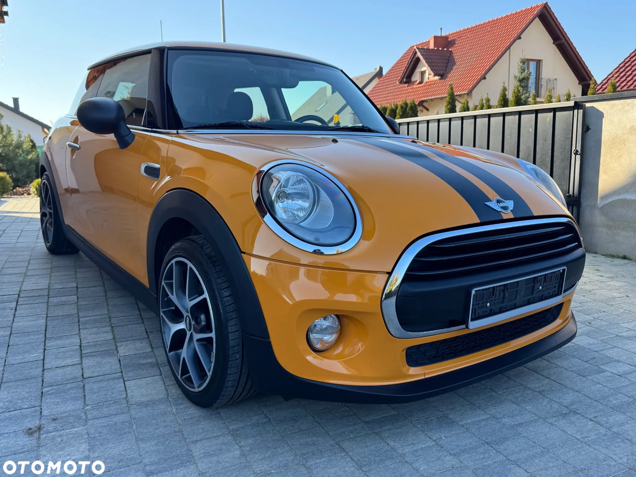 MINI ONE - 1