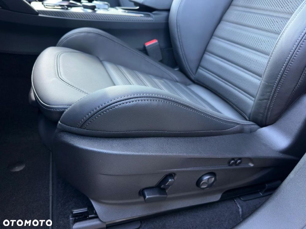 Alfa Romeo Stelvio - 14