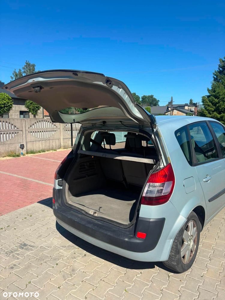 Renault Scenic 1.6 Confort Authentique - 4