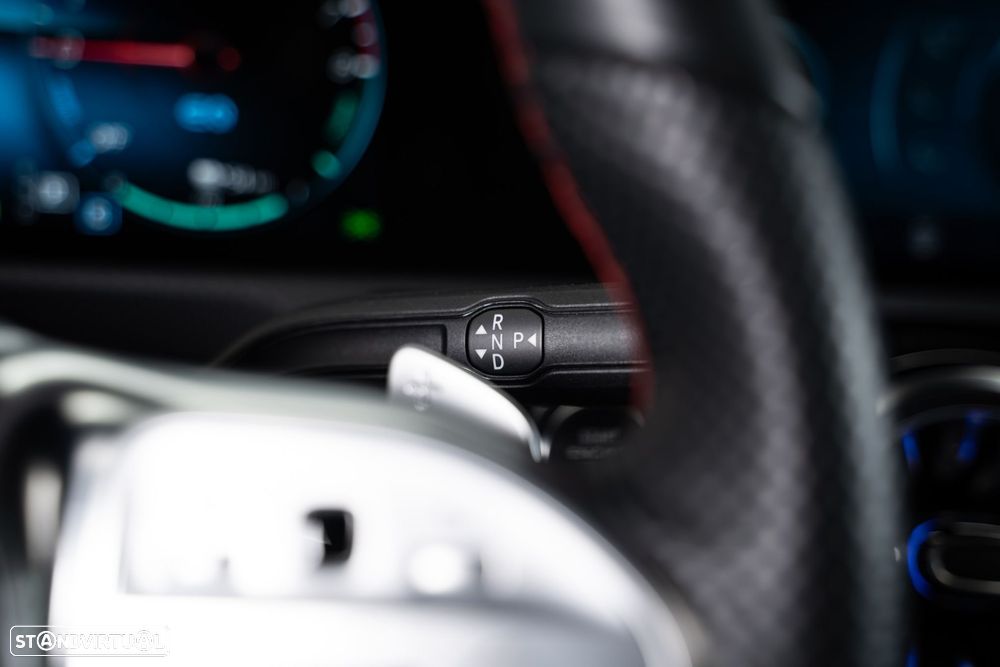 Mercedes-Benz CLA 250 e Shooting Brake AMG Line - 25