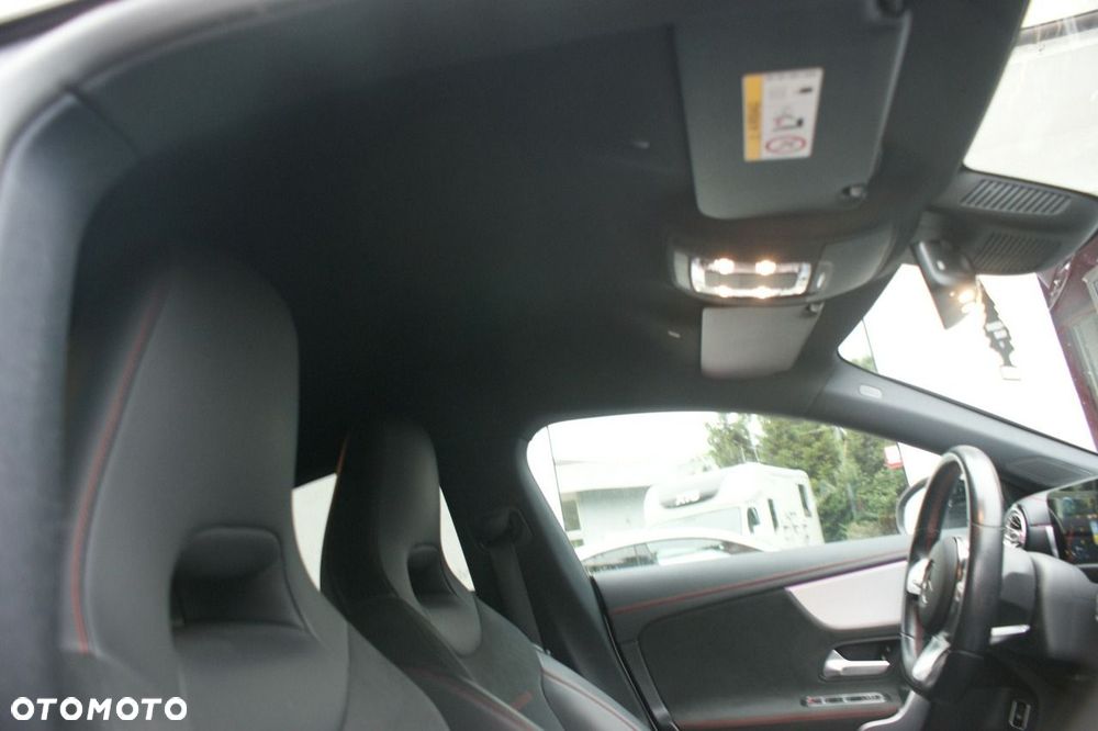Mercedes-Benz CLA - 17