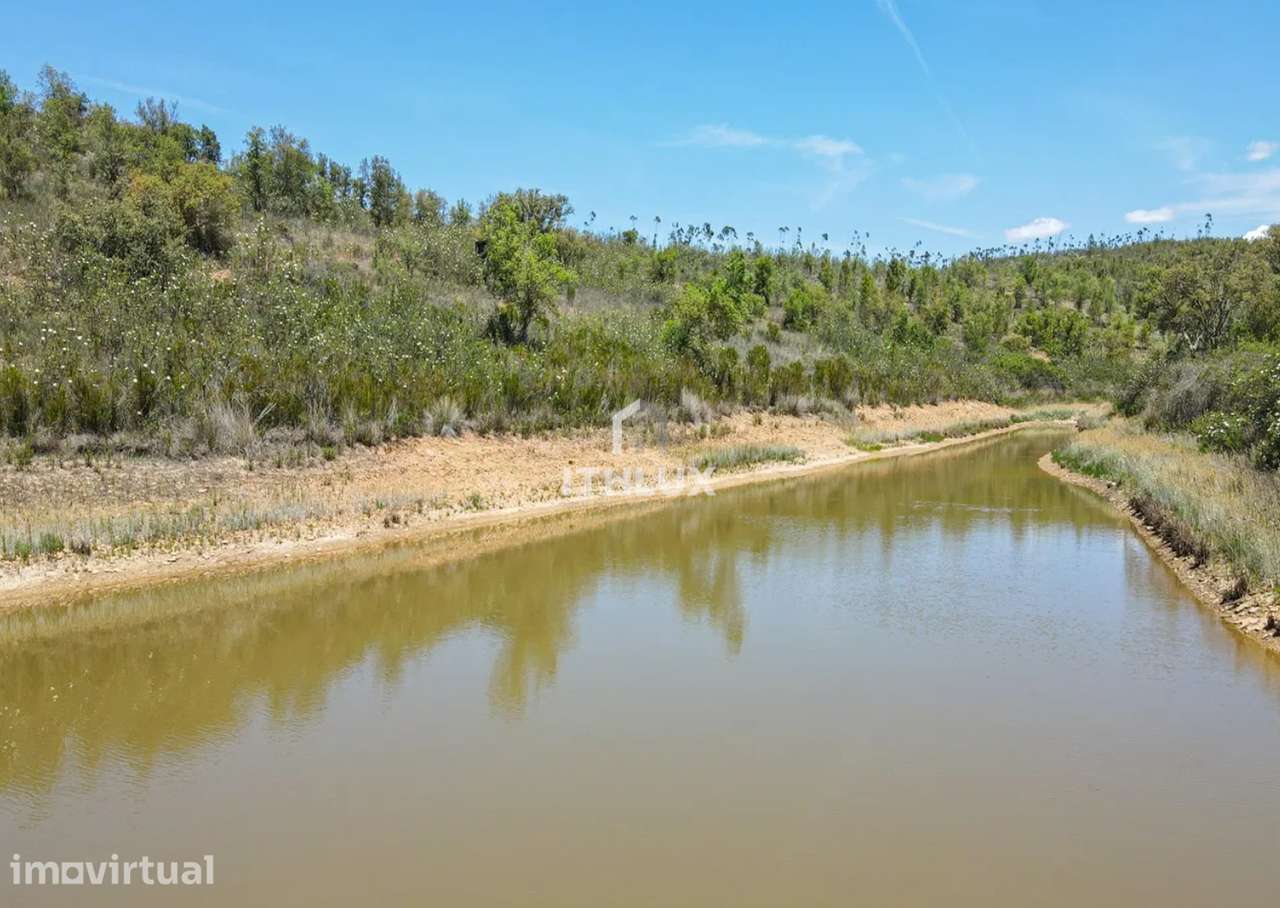 Herdade em Sabóia com 9ha de terreno localizado em Odemira, perto da a - Grande imagem: 5/31