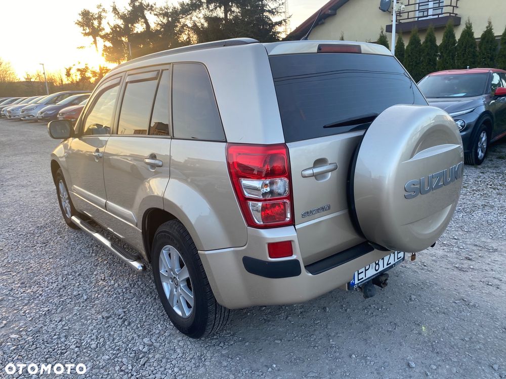 Suzuki Grand Vitara 2.0 De luxe - 4