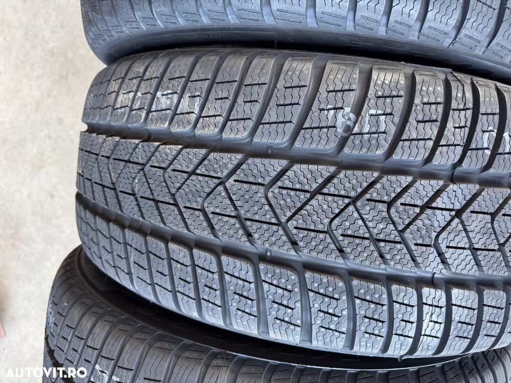 Vând set anvelope 245/45/19-275/40/19 Pirelli cu runflat de iarnă noi - 5