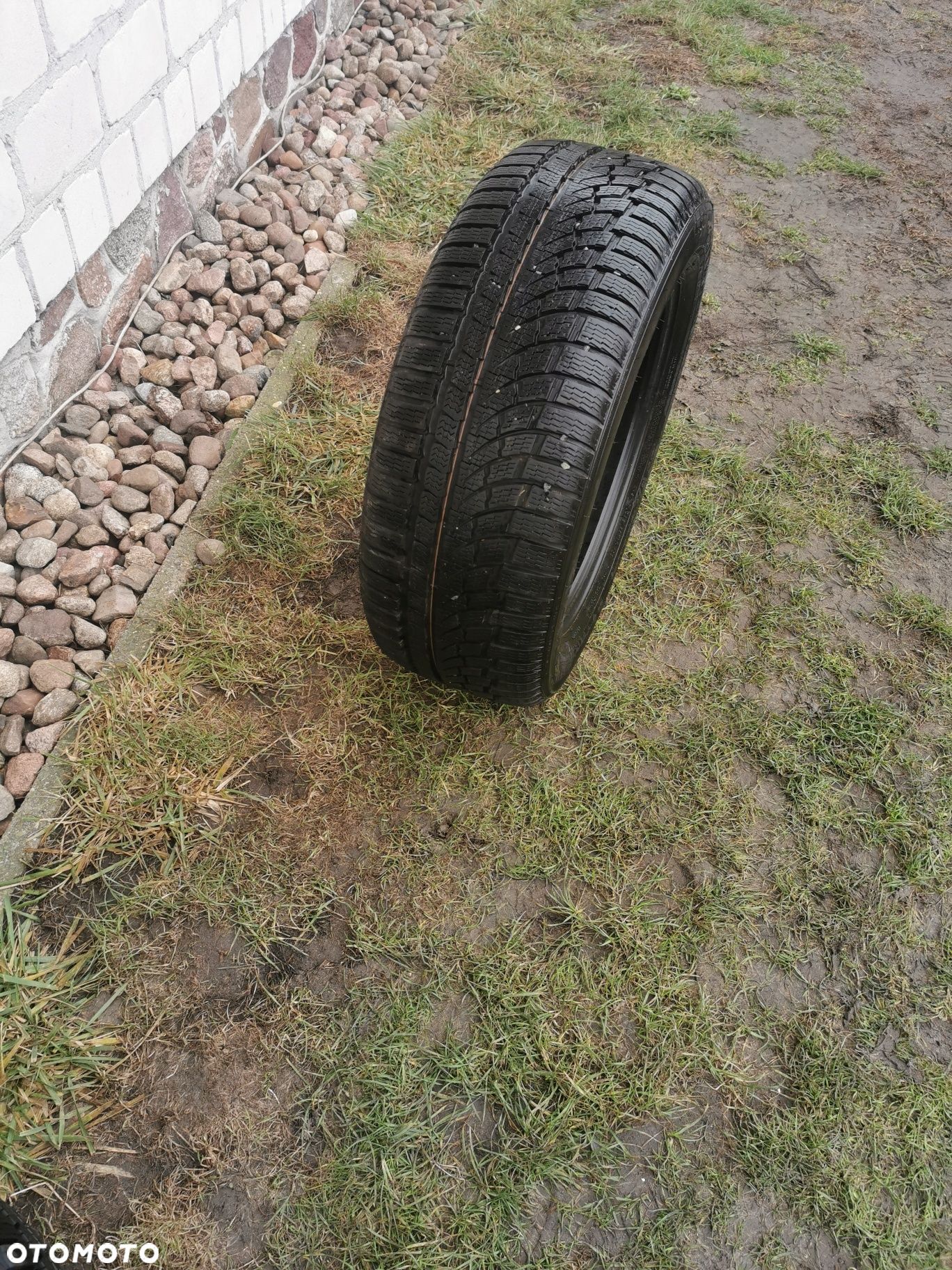 Opona Nokian WRA4 235/55/17 103V zima - 1