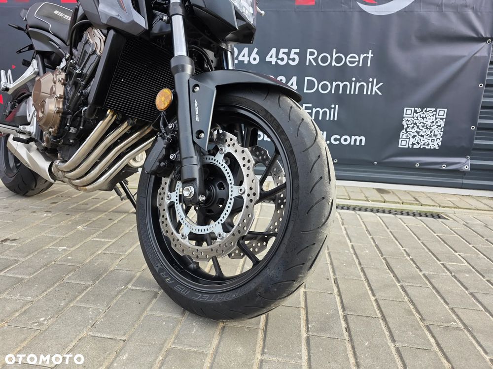 Honda CB - 30