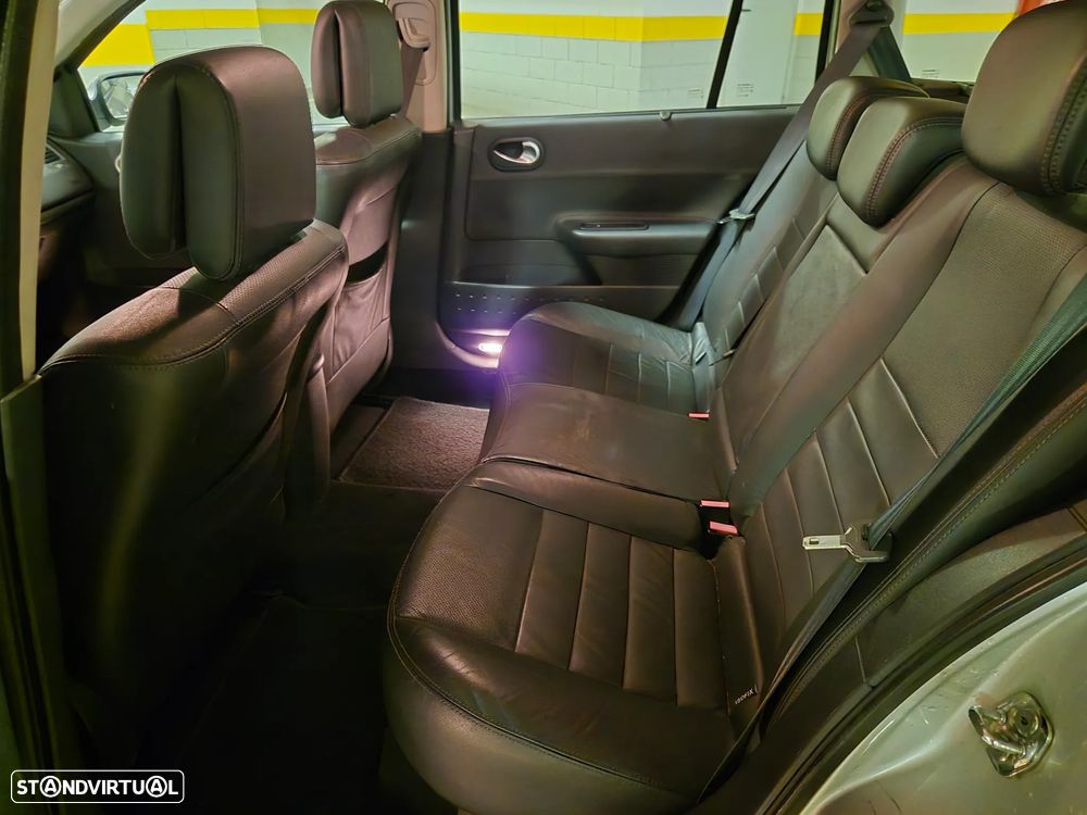 Renault Mégane Break 1.5 dCi Dynamique Luxe - 24