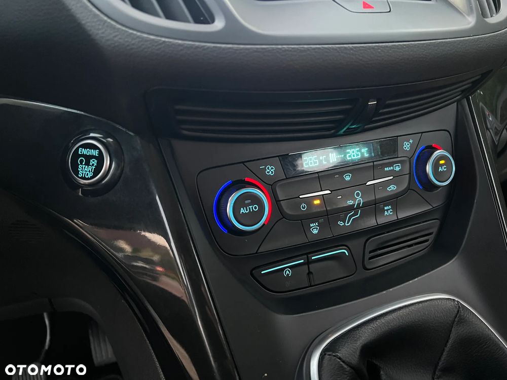 Ford Kuga 1.5 EcoBoost 2x4 Cool & Connect - 33
