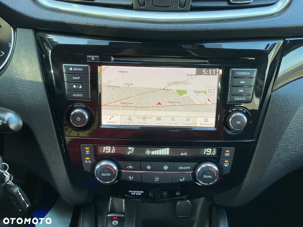 Nissan Qashqai 1.3 DIG-T N-Connecta EU6d - 33