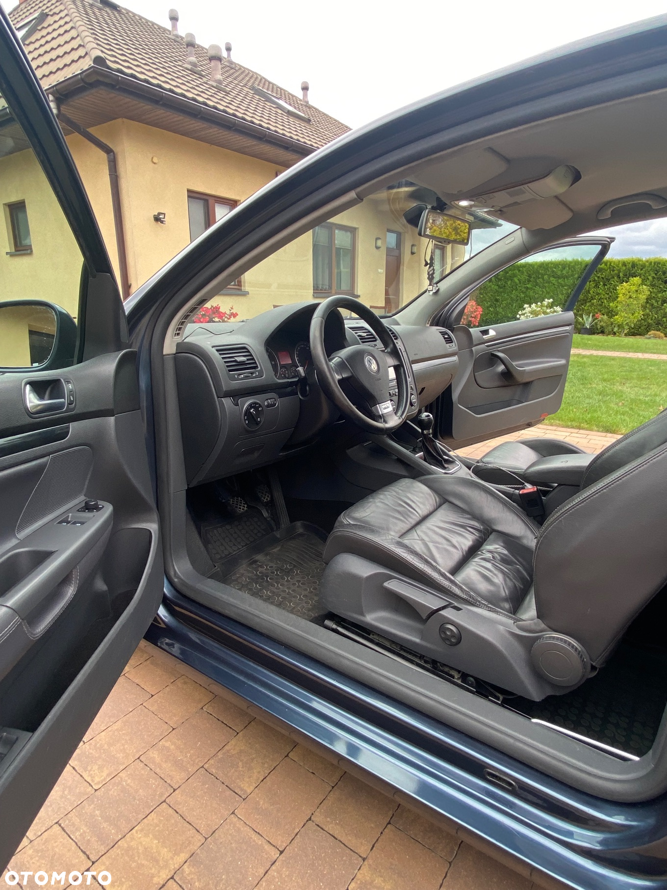 Volkswagen Golf VI 2.0 TDI Comfortline - 5