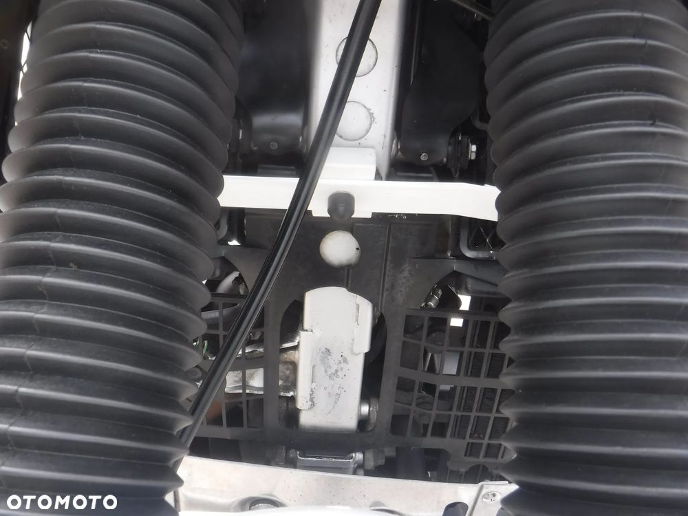 Honda XRV - 17
