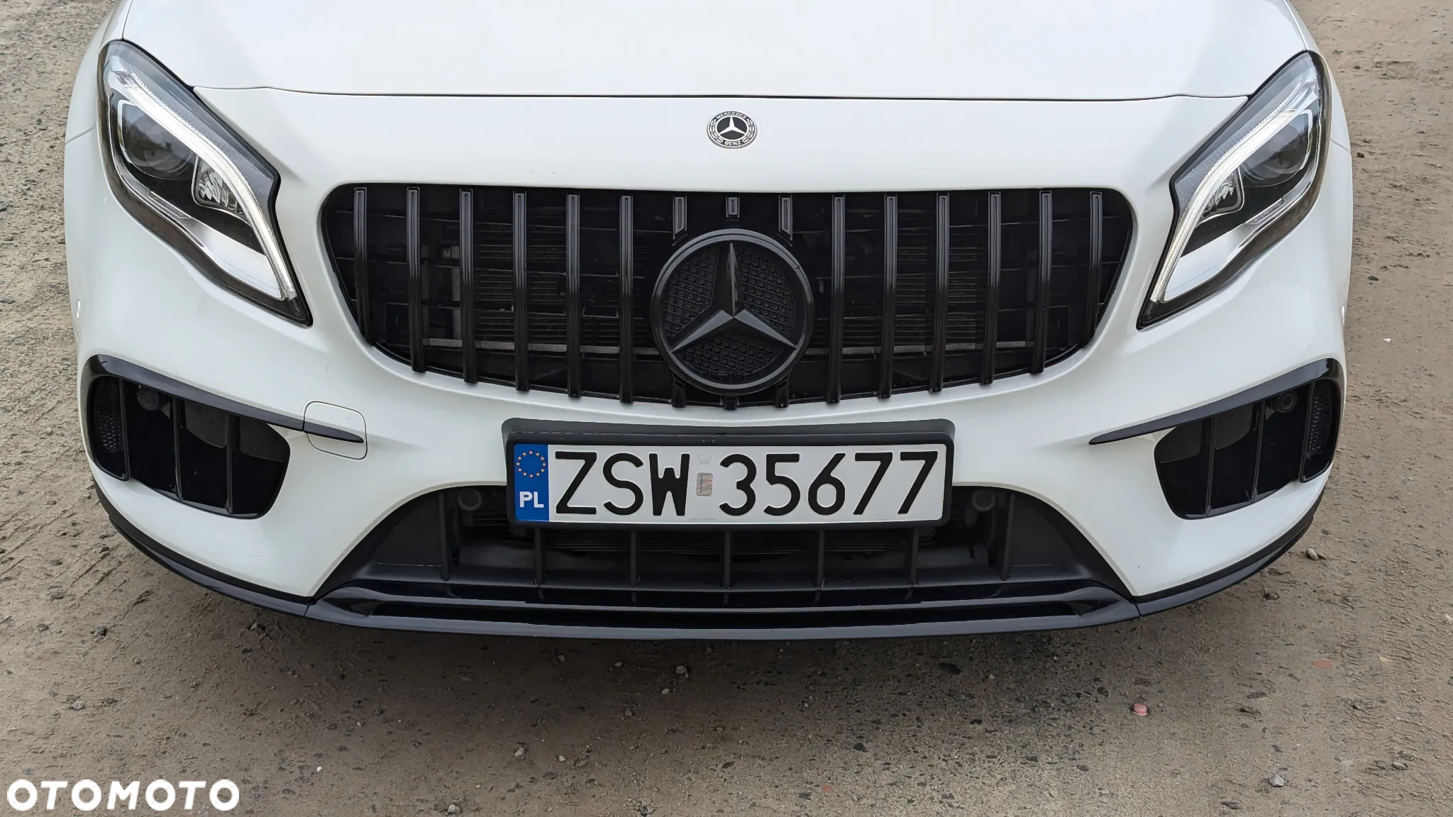 Mercedes-Benz GLA AMG 45 4-Matic - 10