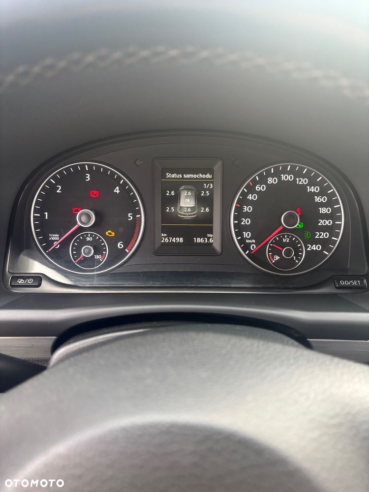 Volkswagen Touran 2.0 TDI DPF DSG Cup - 11