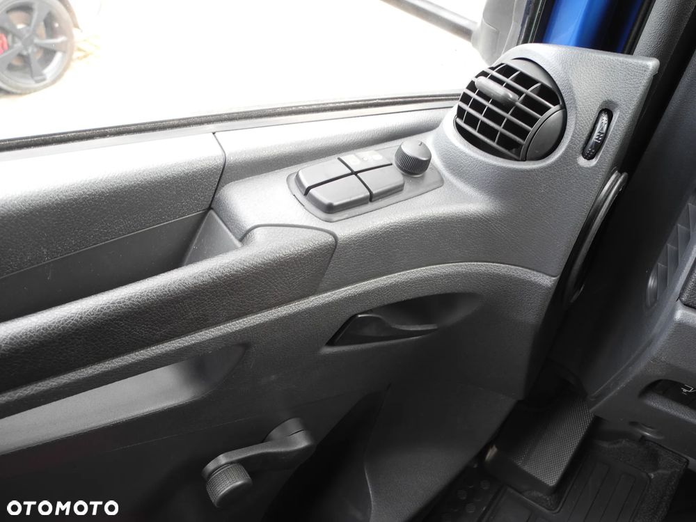 Mercedes-Benz ATEGO - 30