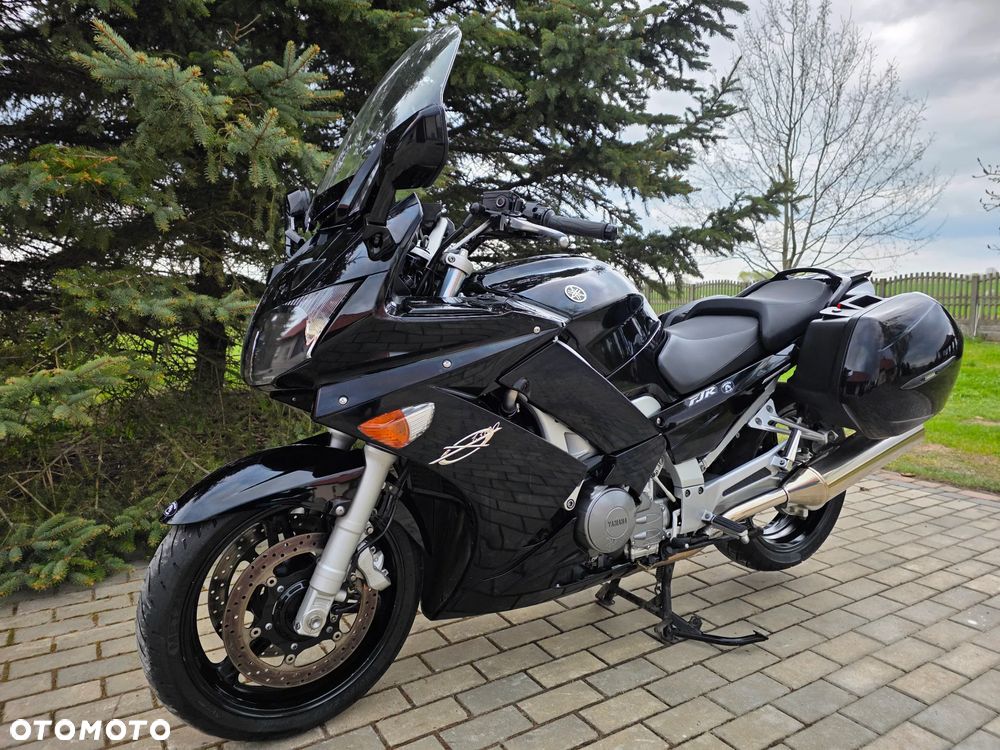 Yamaha FJR - 4