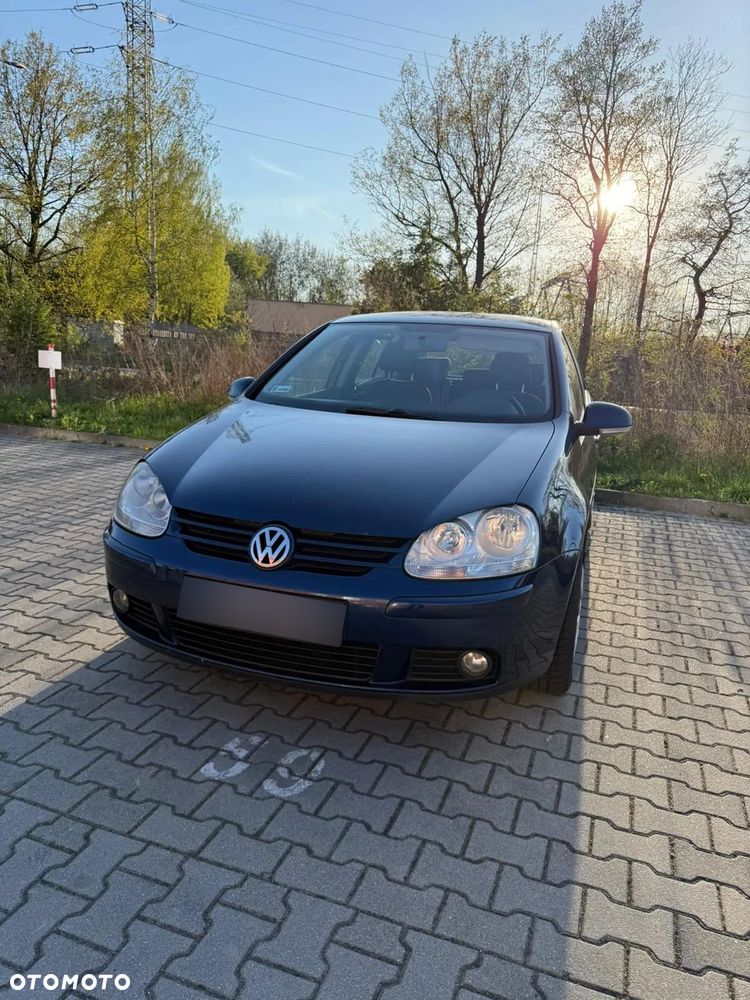 Volkswagen Golf 1.6 FSI Trendline - 1
