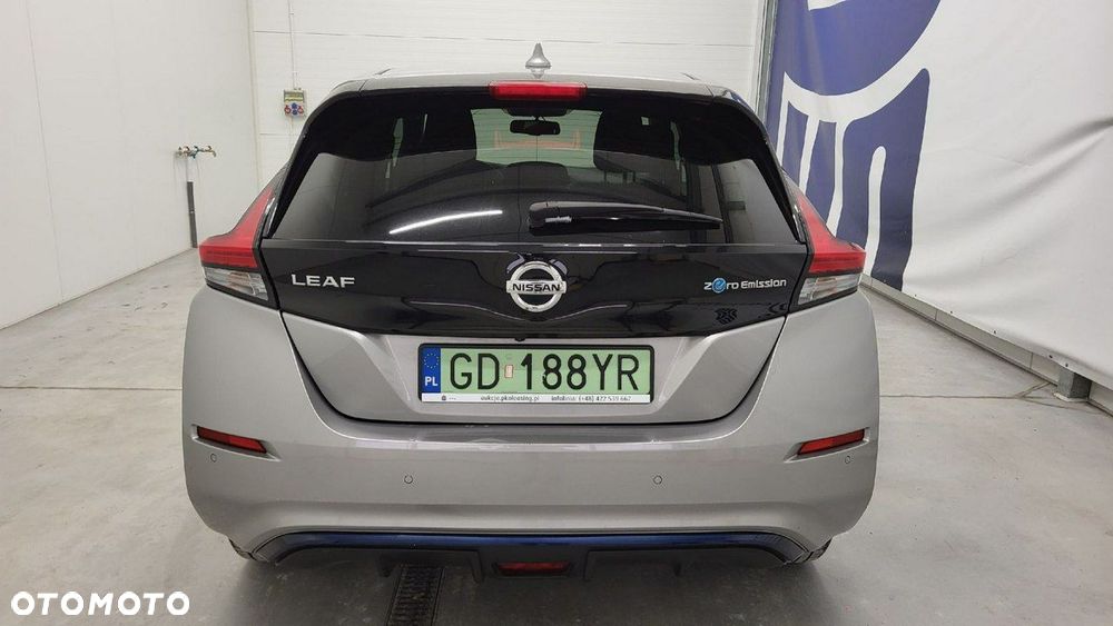 Nissan Leaf - 7