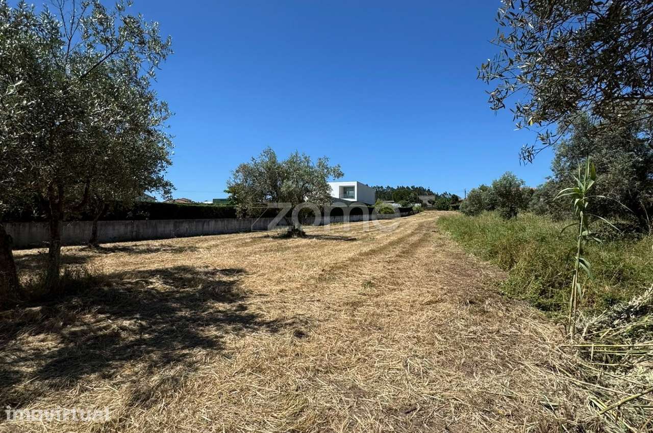 Terreno Urbano para Moradia Bifamiliar em Casével, Condeixa.
