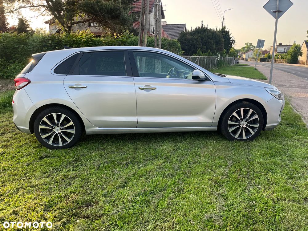 Hyundai i30 1.6 D Premiere Luxury DCT - 7