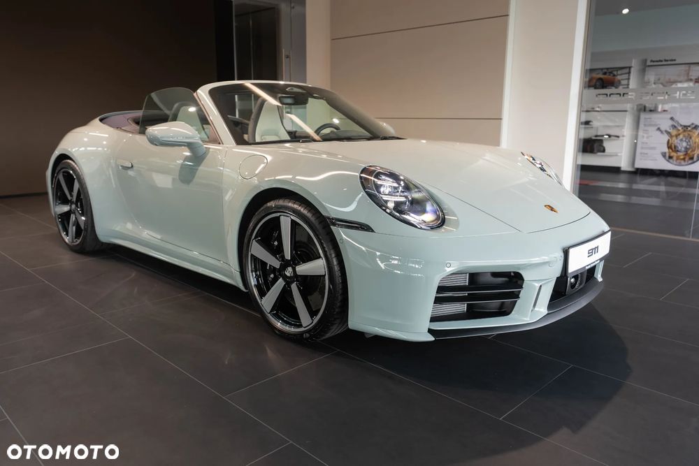 Porsche 911 Carrera 4S - 34