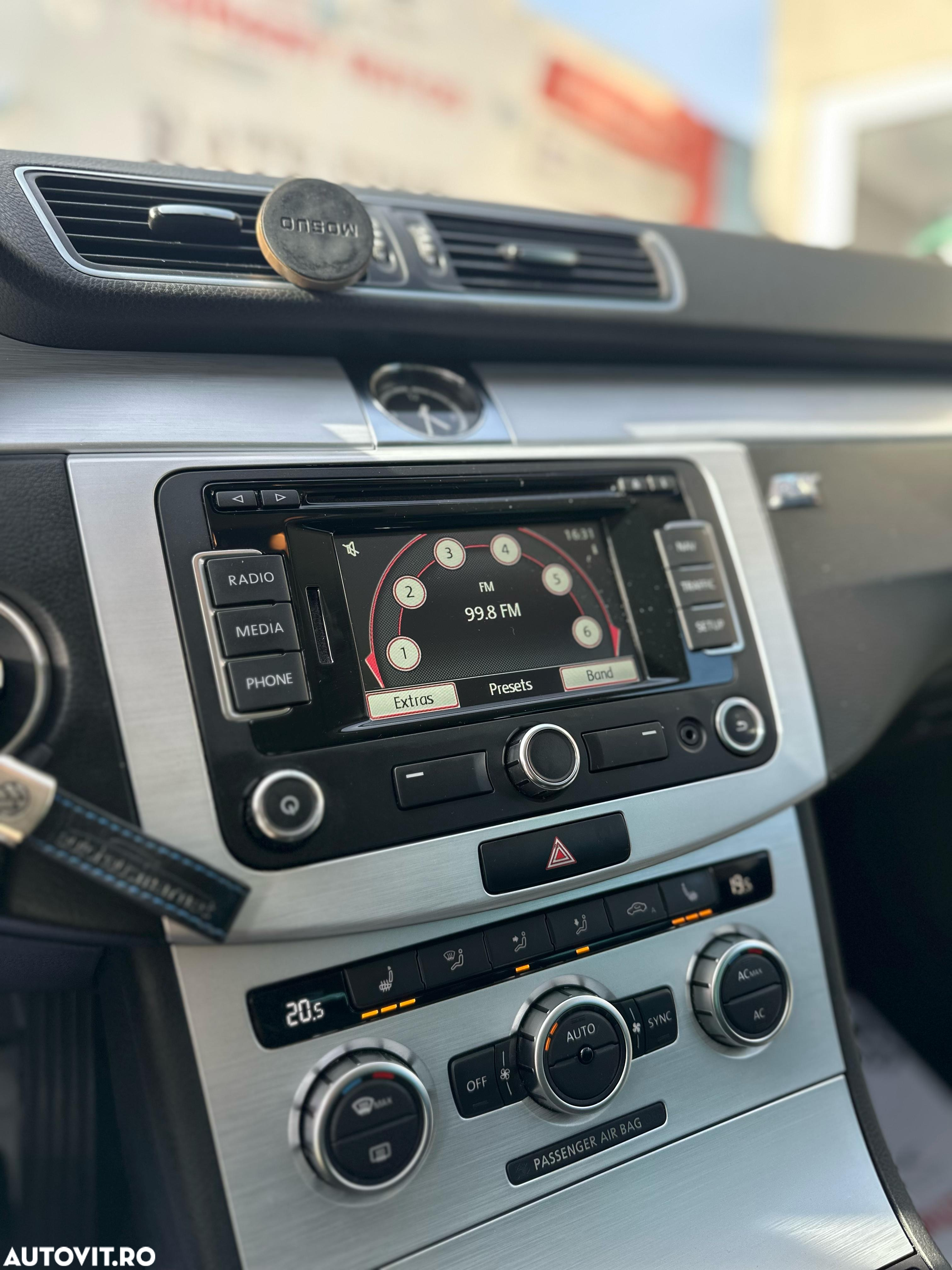 Volkswagen Passat CC - 27