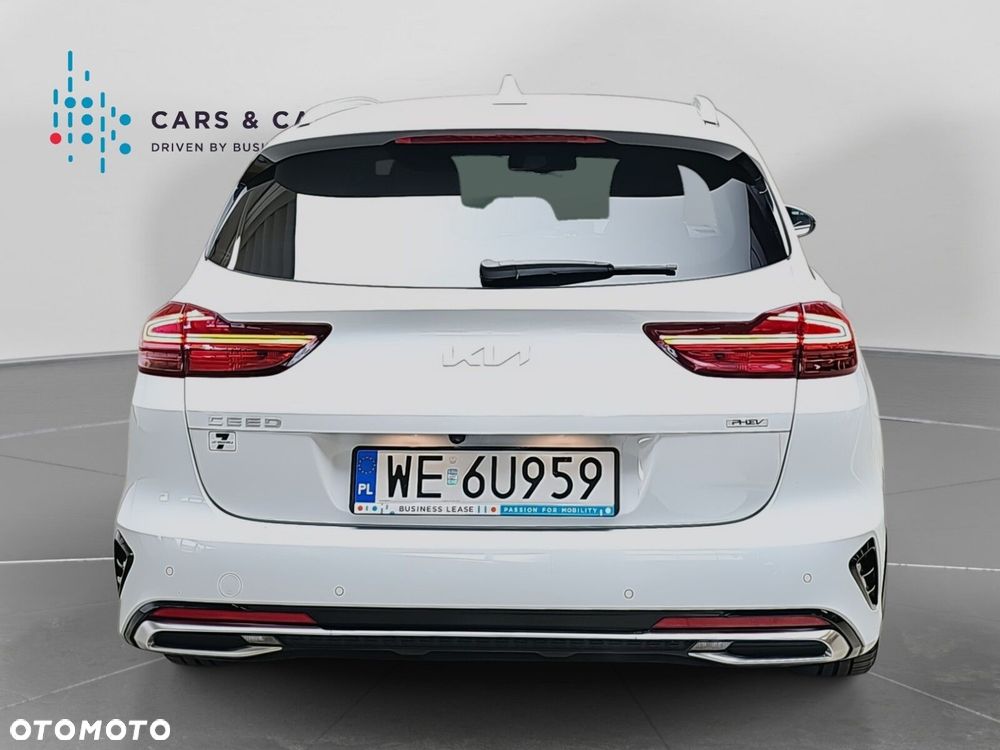 Kia Ceed 1.6 GDI PHEV L DCT - 26