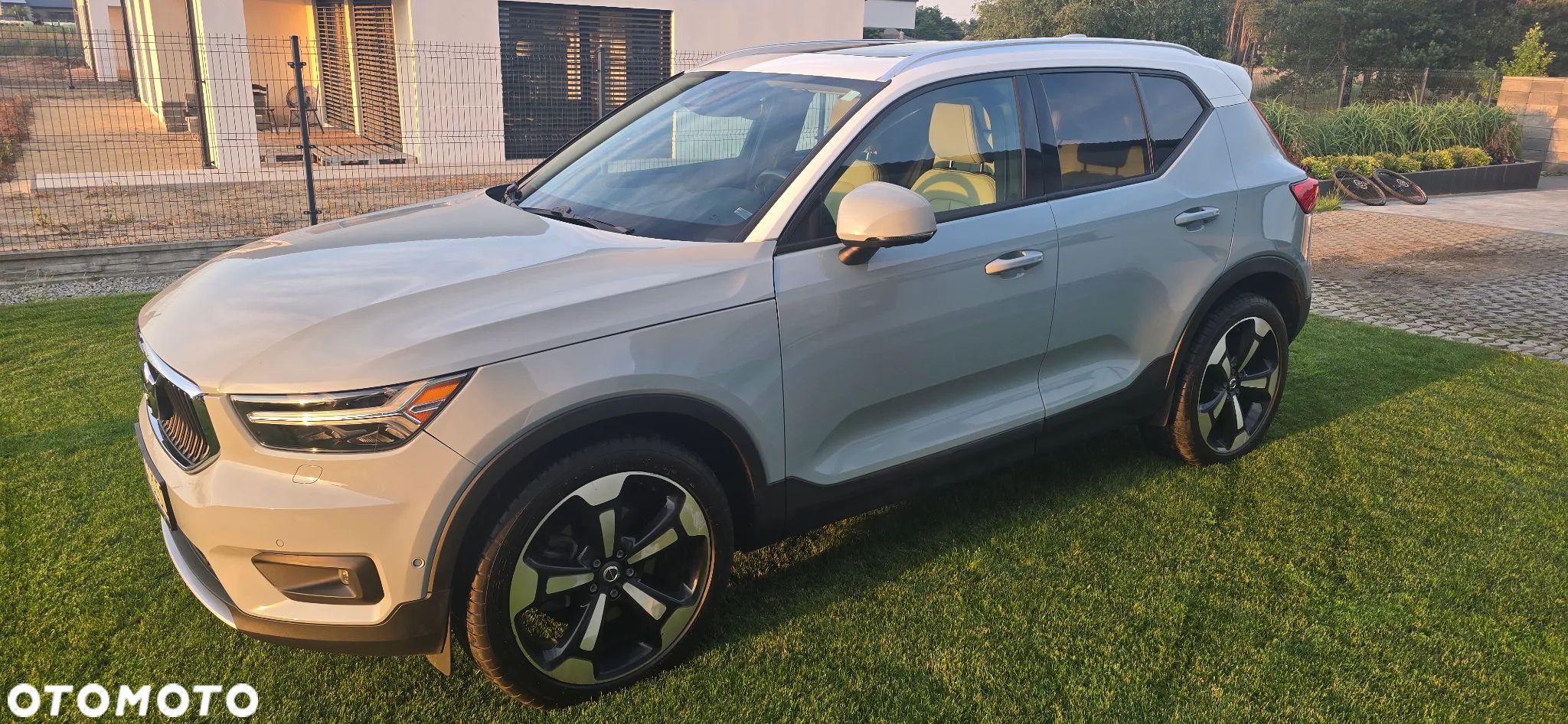 Volvo XC 40 T4 Momentum - 1