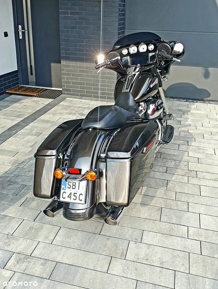 Harley-Davidson Touring Street Glide - 3