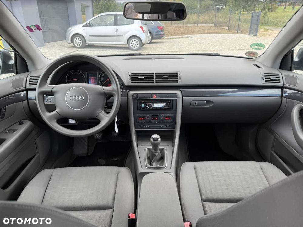 Audi A4 Limousine - 25