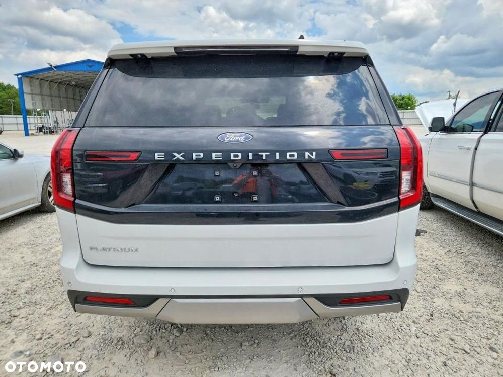 Ford Expedition - 3