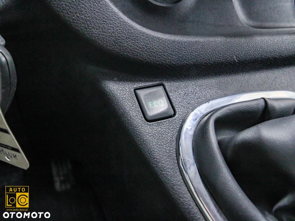 Renault TRAFIC LONG BRYGADÓWKA 6 OSÓB - 25